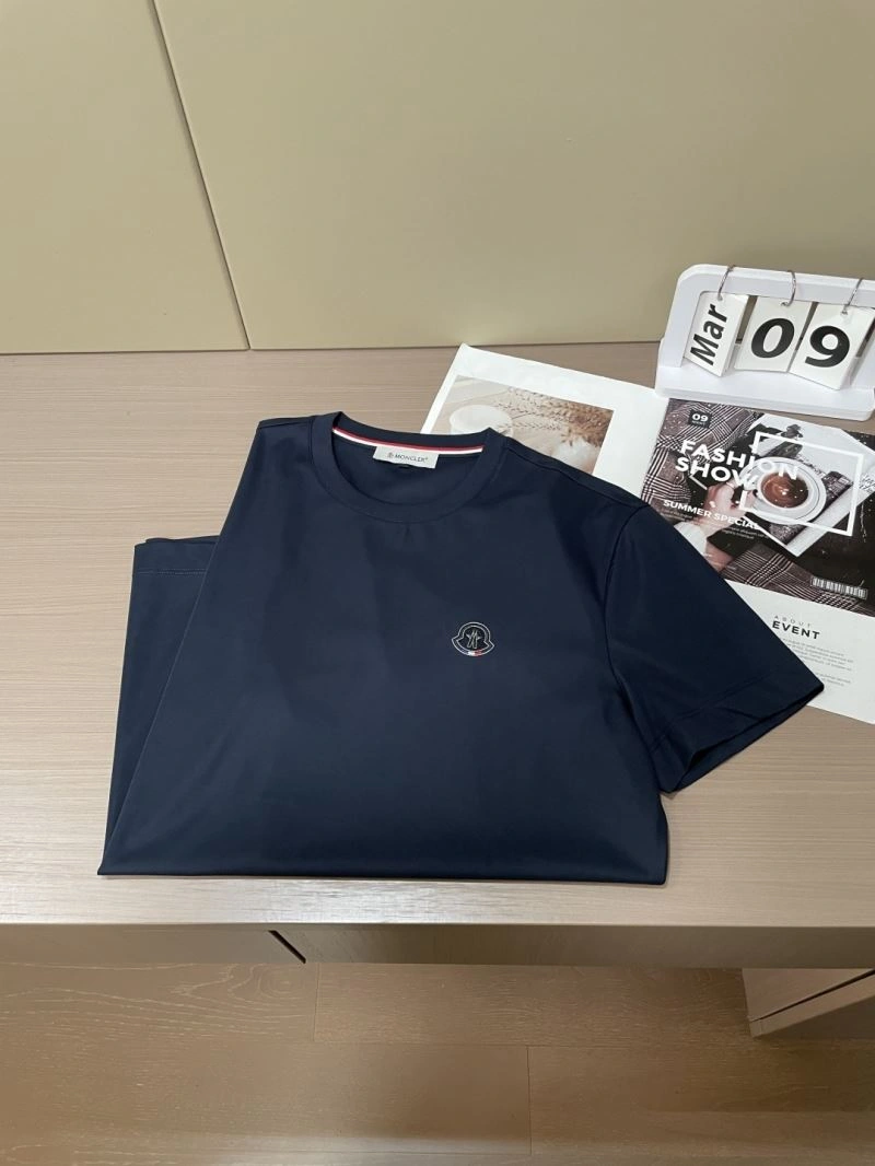 Moncler T-Shirts UrbanChic 141500