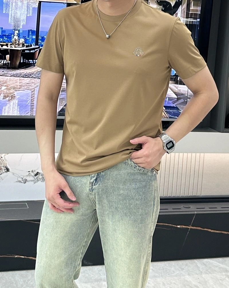 Moncler T-Shirts Comfortable 141501