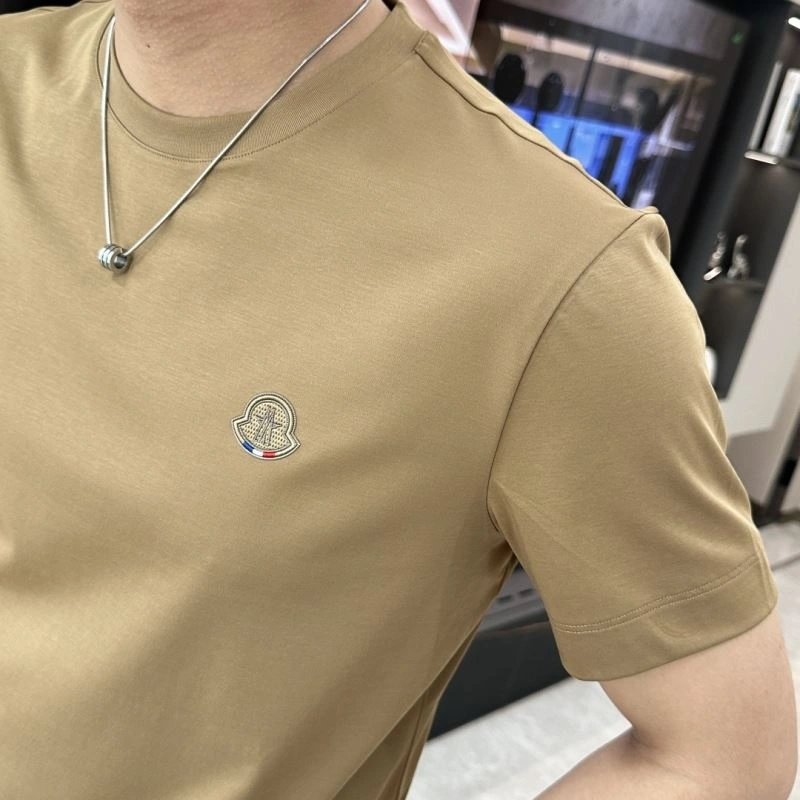 Moncler T-Shirts Comfortable 141501
