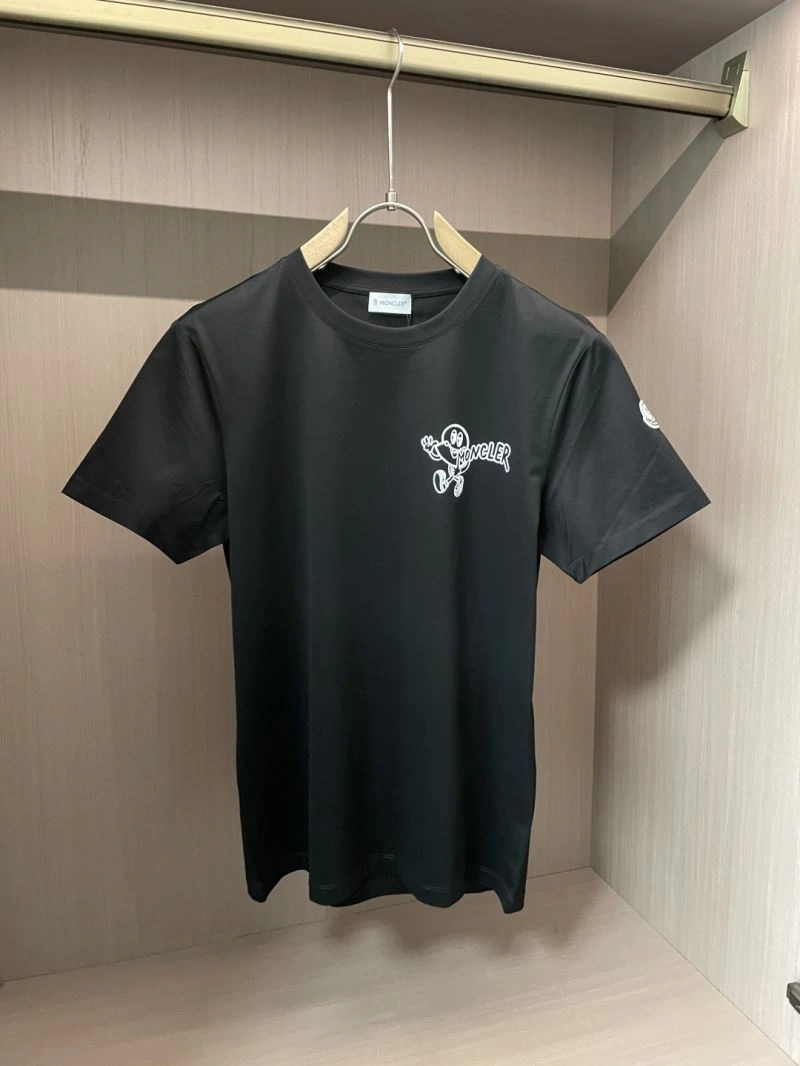 Cozy Moncler T-Shirts 141497