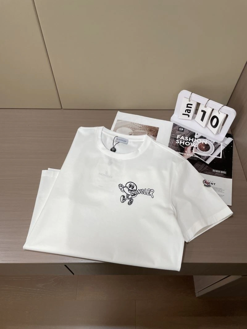 Cozy Moncler T-Shirts 141497
