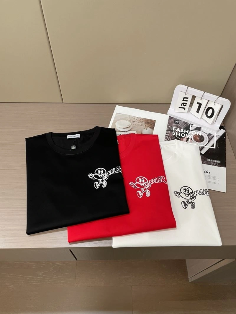 Cozy Moncler T-Shirts 141497