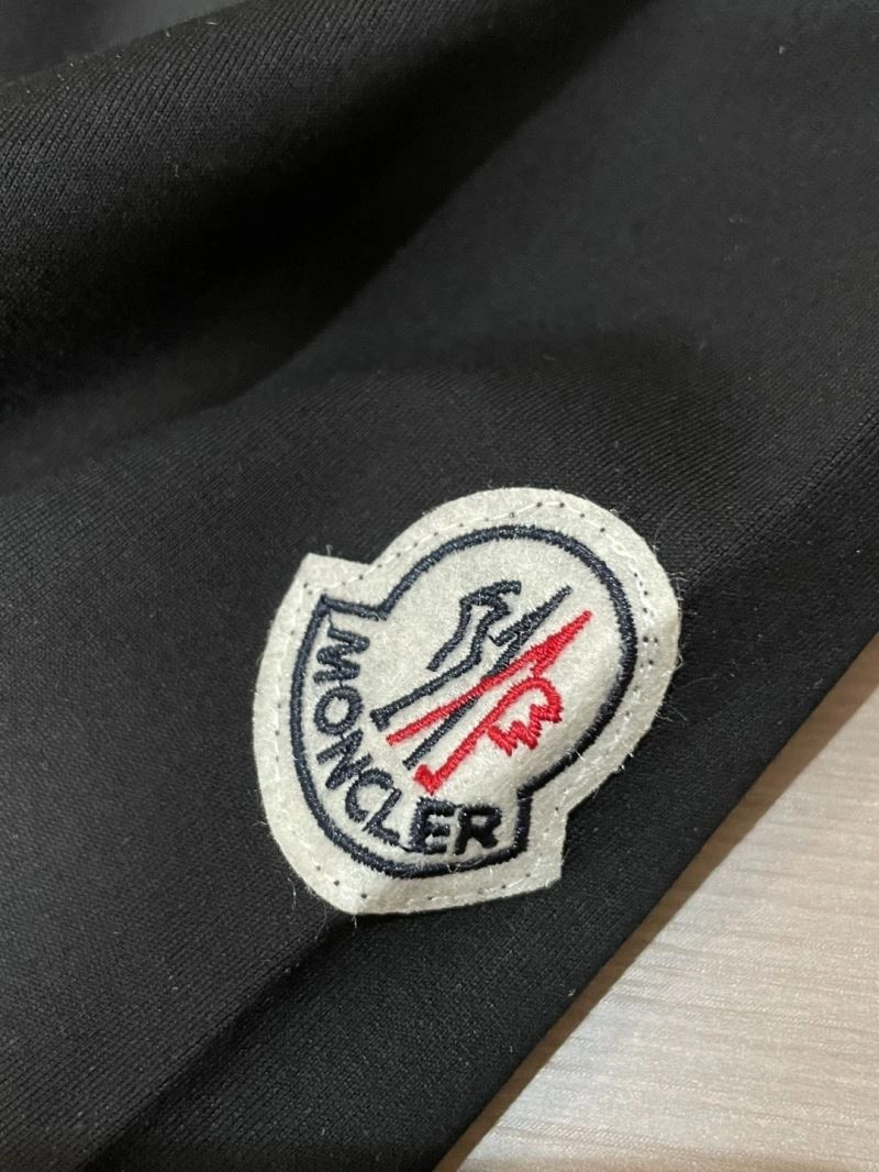 Moncler T-Shirts FlexibleFit 141490