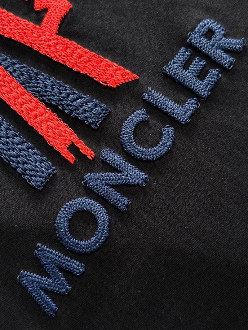 Moncler T-Shirts Sporty 141486