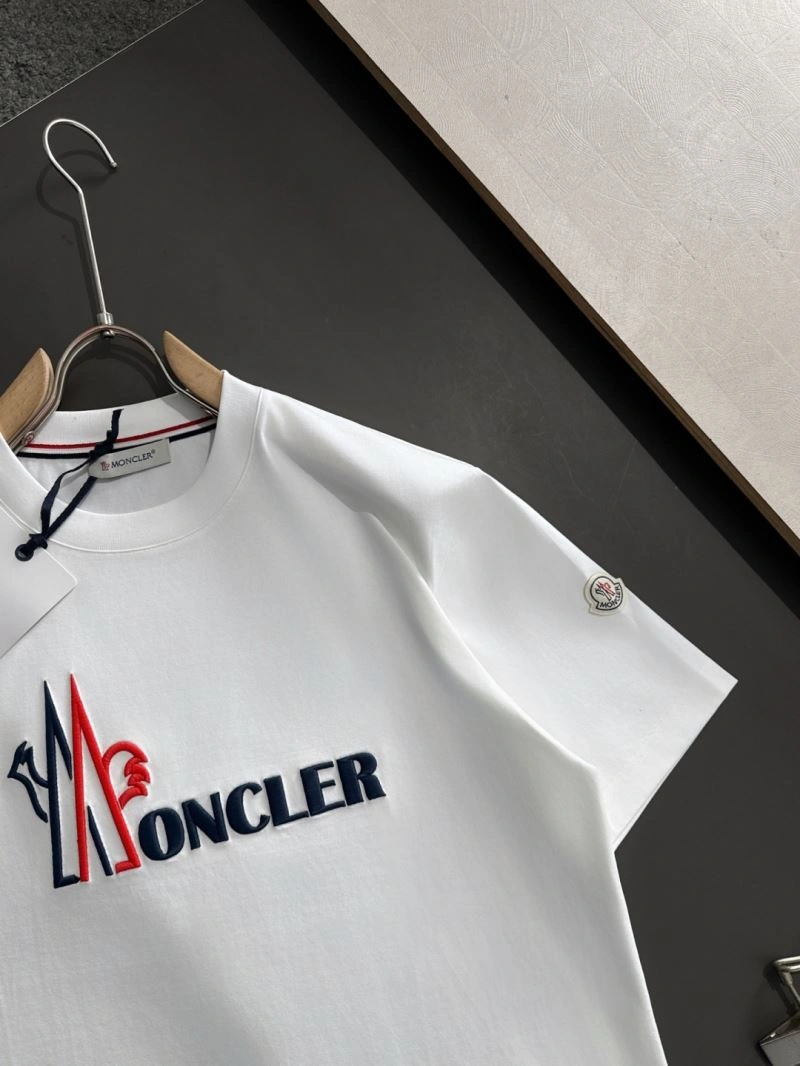 Bold Moncler T-Shirts 141482