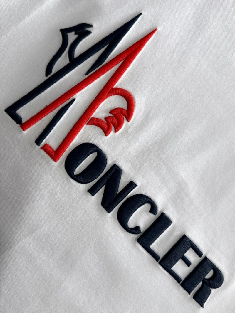 Bold Moncler T-Shirts 141482