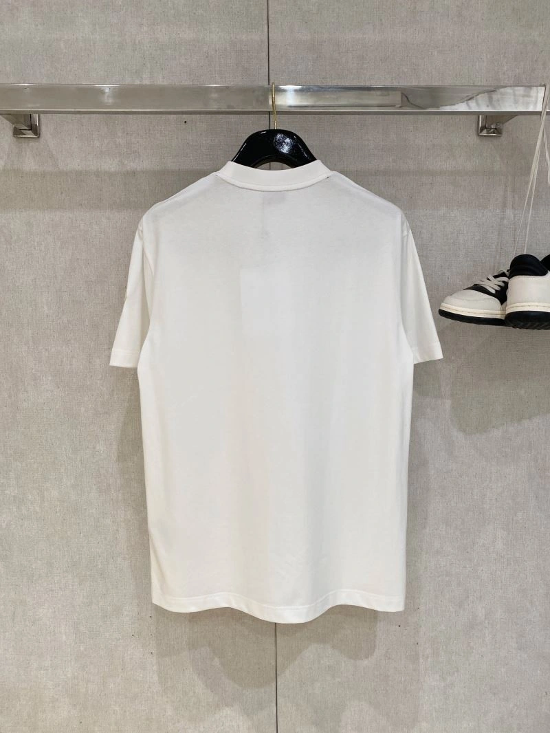 WellDesigned Moncler T-Shirts 141480