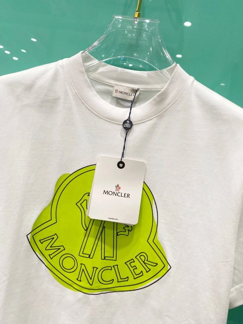 Bright Moncler T-Shirts 141478