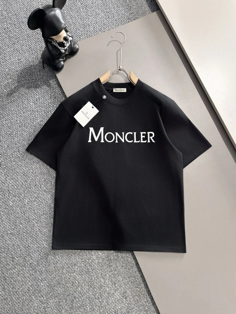 Moncler T-Shirts Practical 141470
