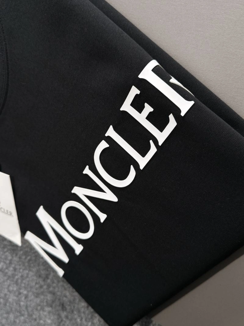 Moncler T-Shirts Practical 141470