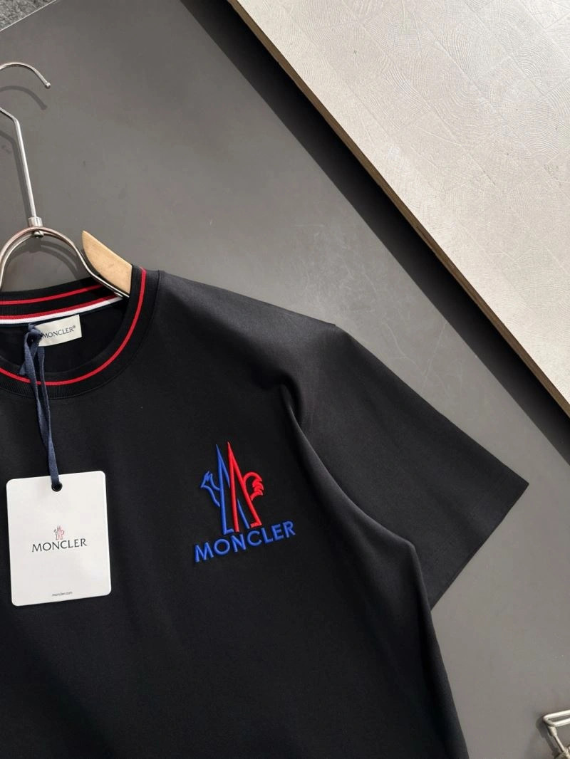 Moncler T-Shirts Durable 141472
