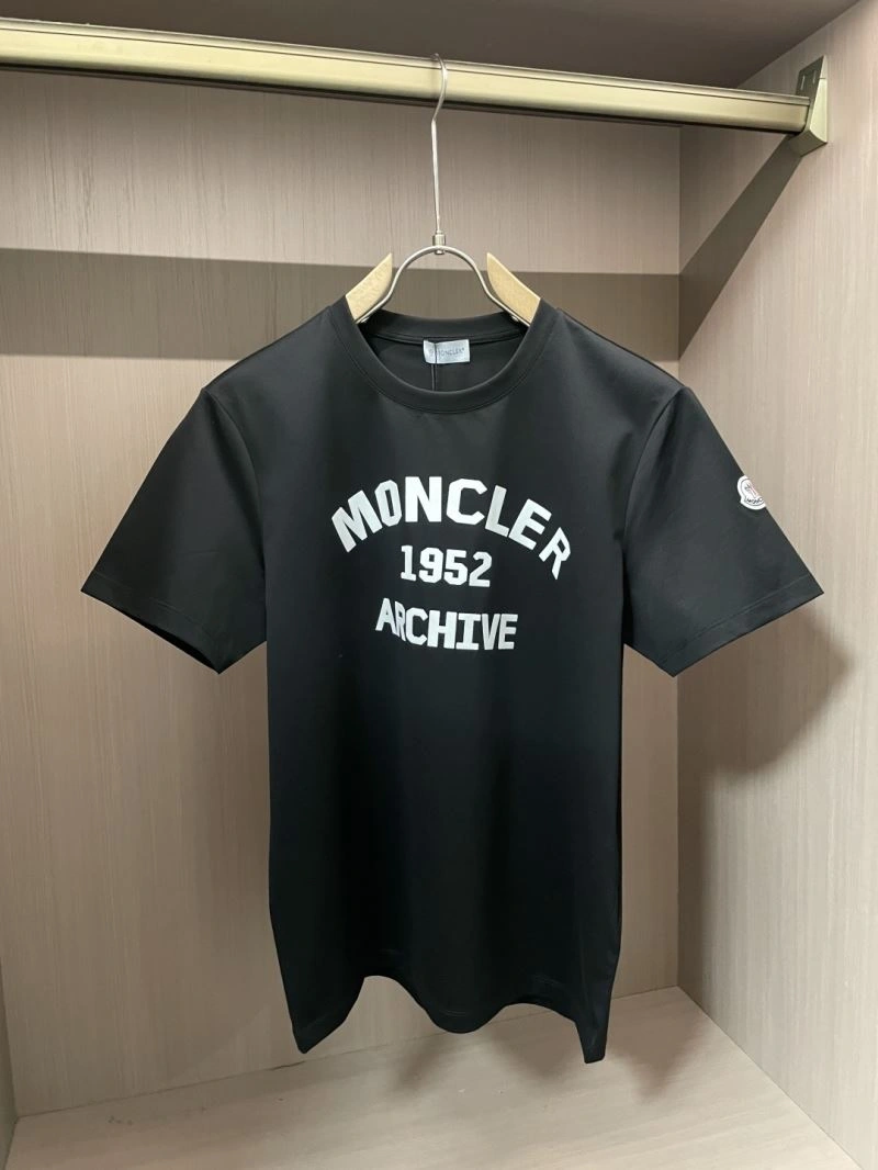 ComfortFit Moncler T-Shirts 141474