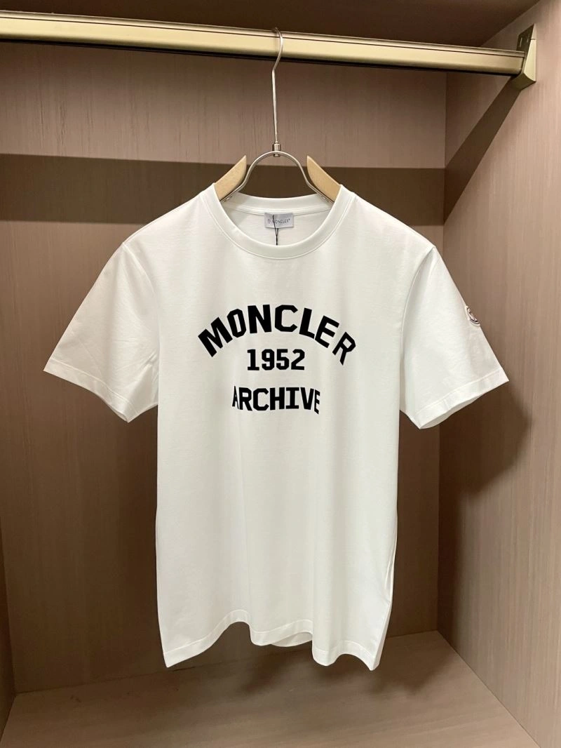 ComfortFit Moncler T-Shirts 141474