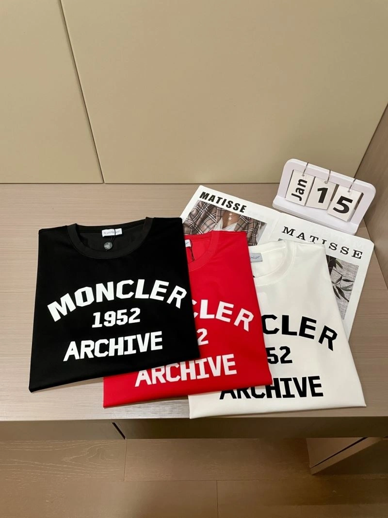 ComfortFit Moncler T-Shirts 141474