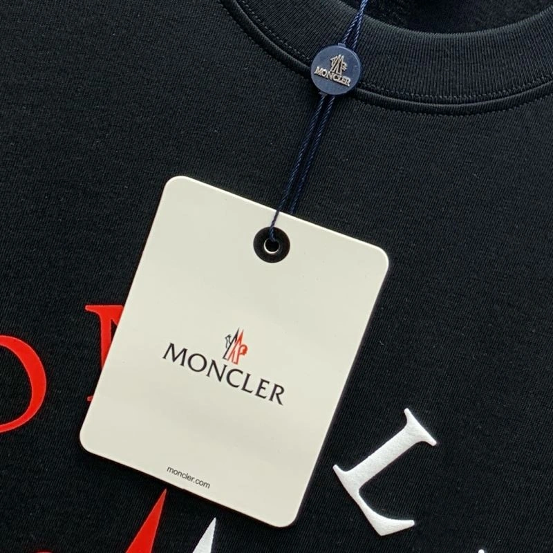 Moncler T-Shirts Vibrant 141468