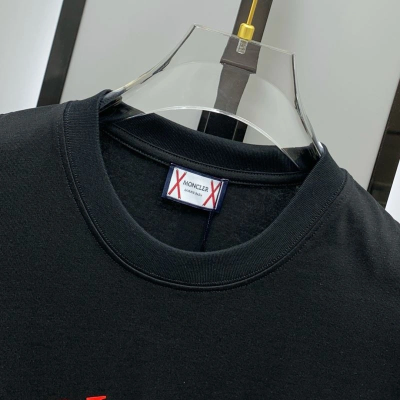 Moncler T-Shirts Vibrant 141468