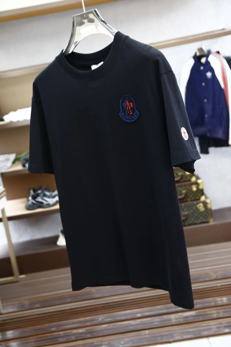 Moncler T-Shirts Neat 141448