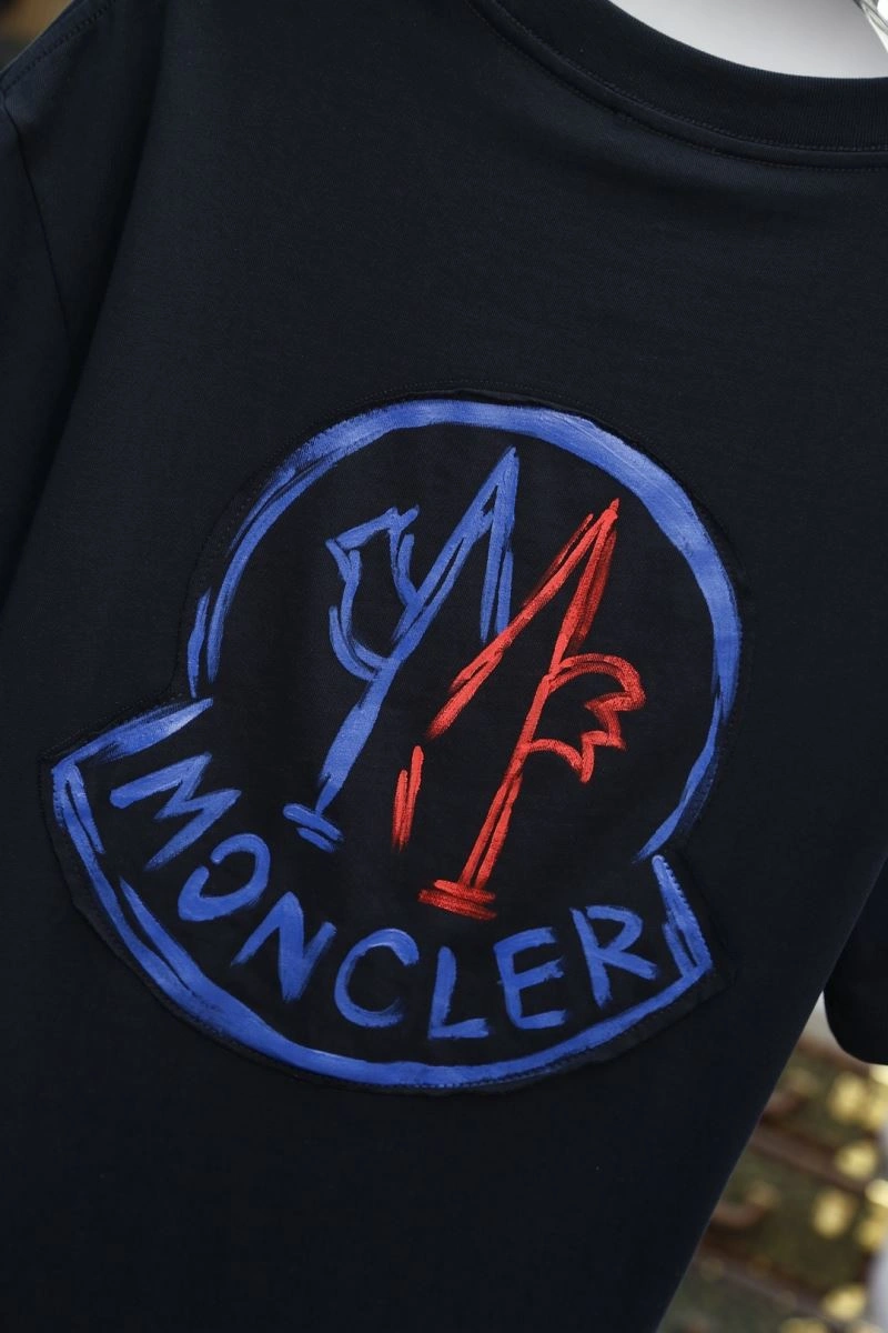 Moncler T-Shirts Neat 141448