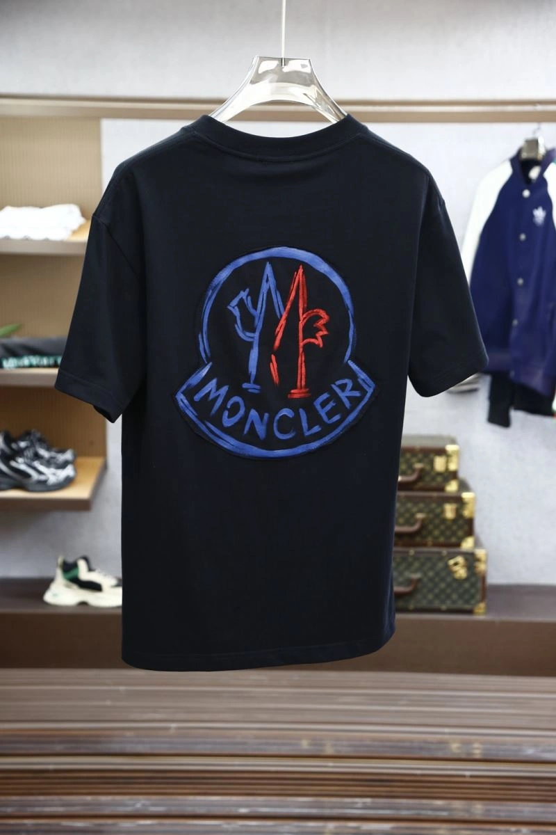 Moncler T-Shirts Neat 141448