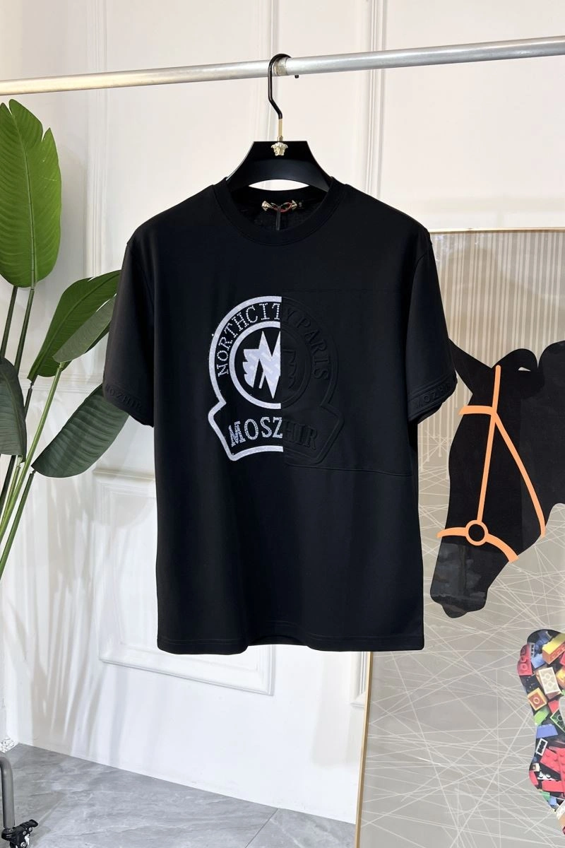 Moncler T-Shirts Classic 141458