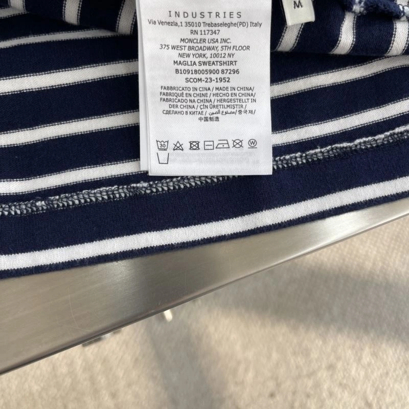 Moncler T-Shirts Bold 141441