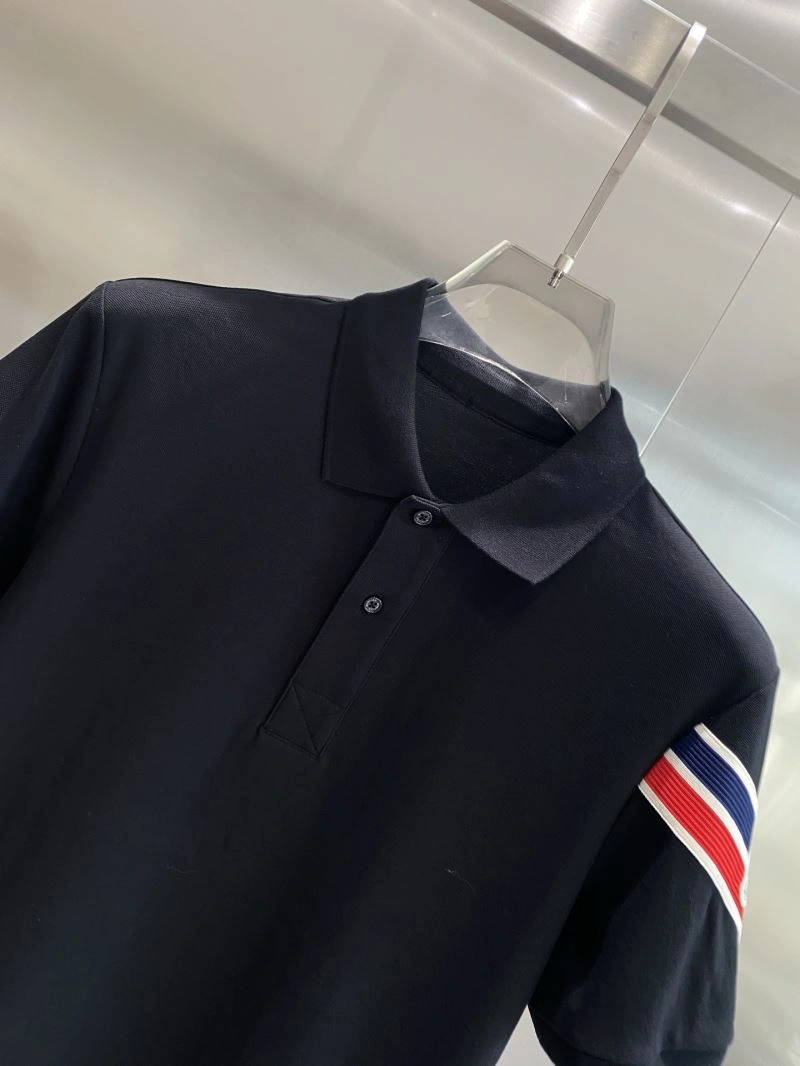 Lightweight Moncler T-Shirts 141439