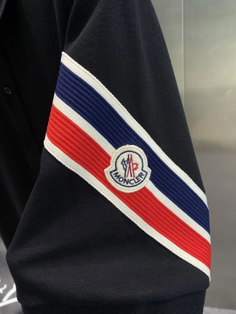 Lightweight Moncler T-Shirts 141439