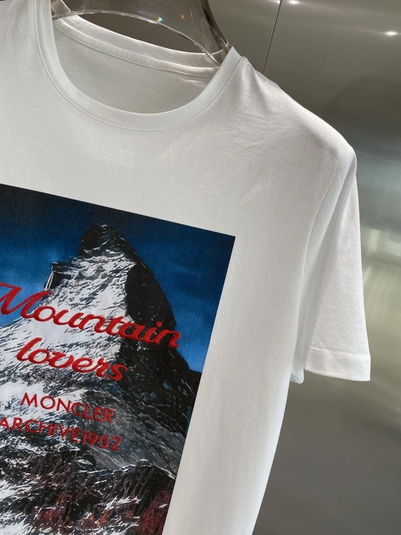 Minimalist Moncler T-Shirts 141438
