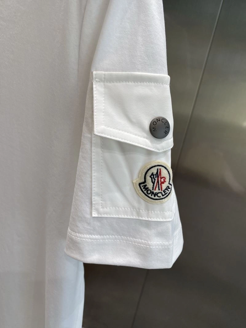 Moncler T-Shirts Bold 141442