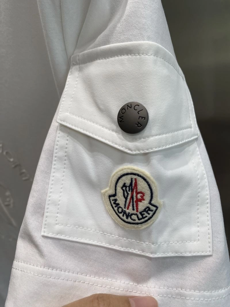Moncler T-Shirts Bold 141442