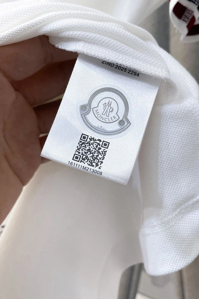 Moncler T-Shirts Sustainable 141445