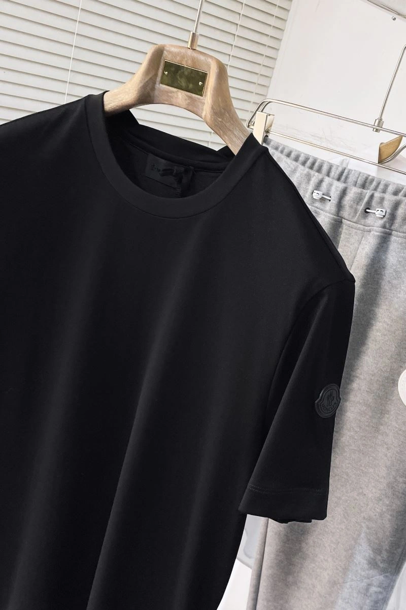 Moncler T-Shirts Compact 141446