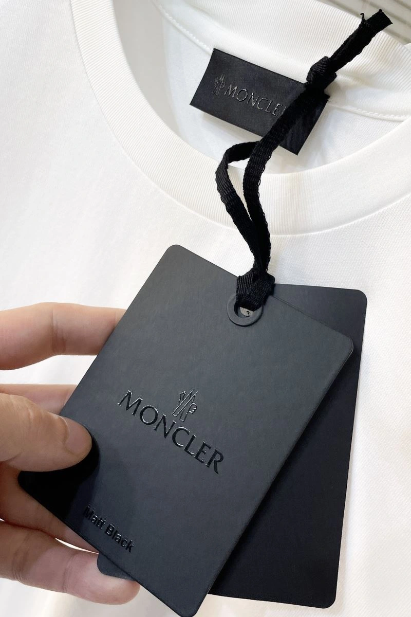 Comfortable Moncler T-Shirts 141451
