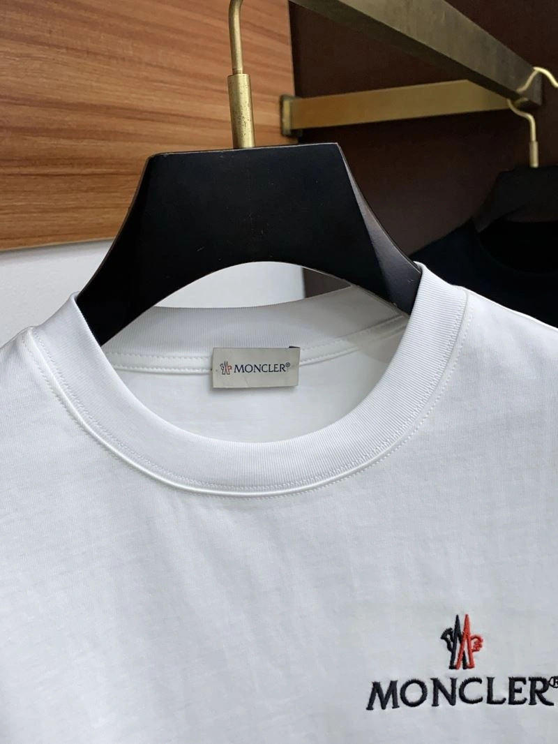 Moncler T-Shirts Original 141433
