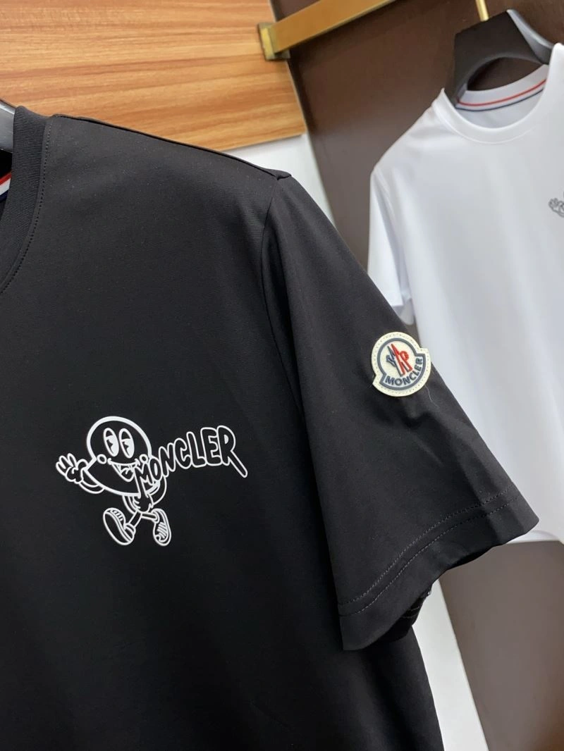 Moncler T-Shirts Breathable 141440