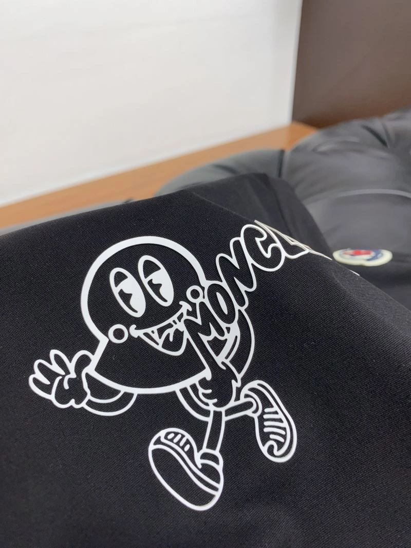 Moncler T-Shirts Breathable 141440