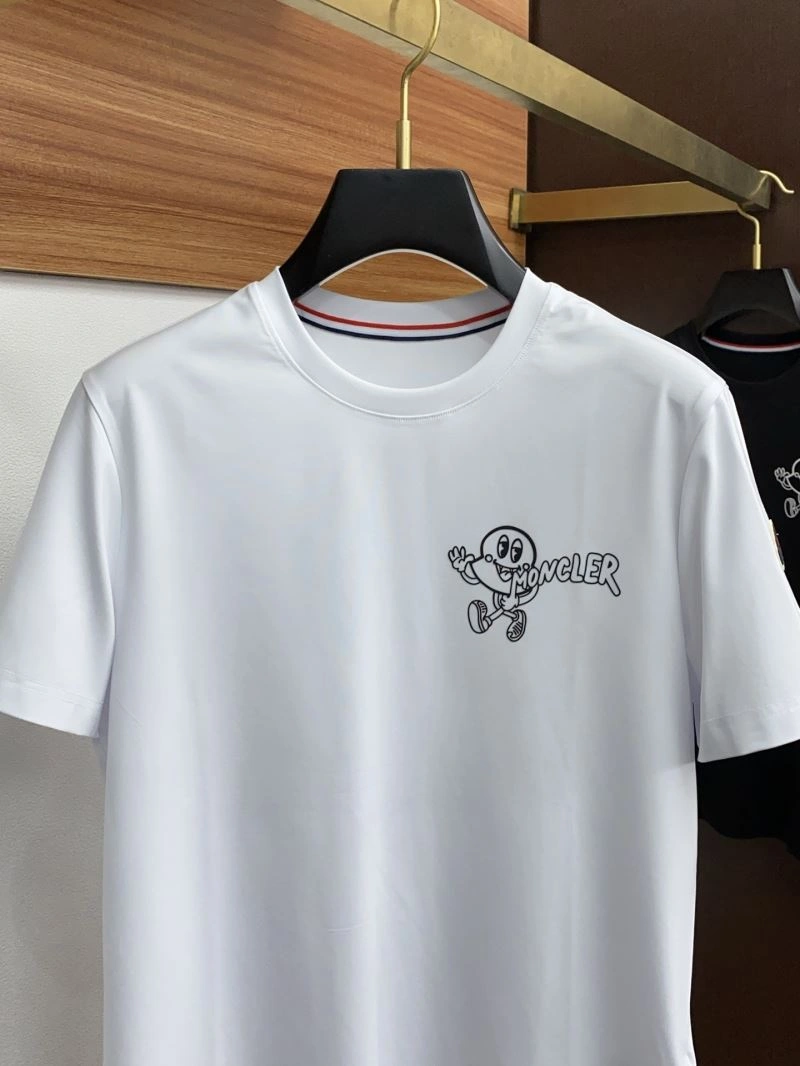 Compact Moncler T-Shirts 141430