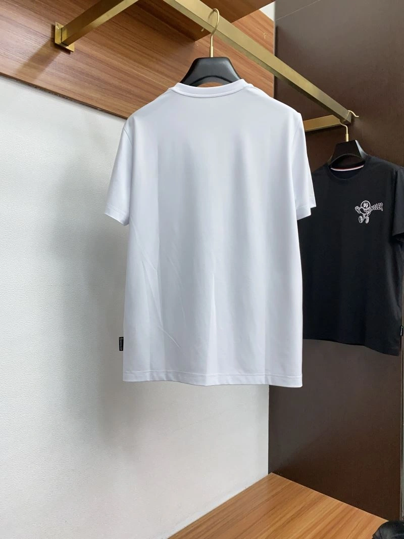 Compact Moncler T-Shirts 141430