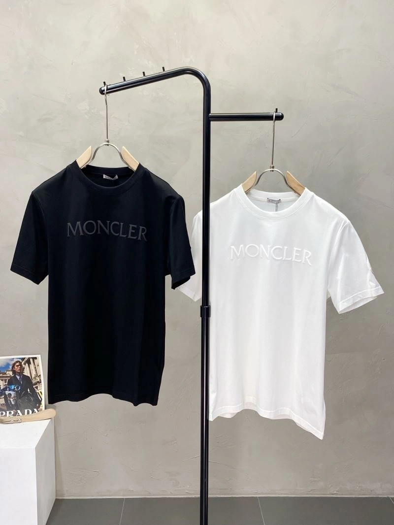 Moncler T-Shirts Casual 141426