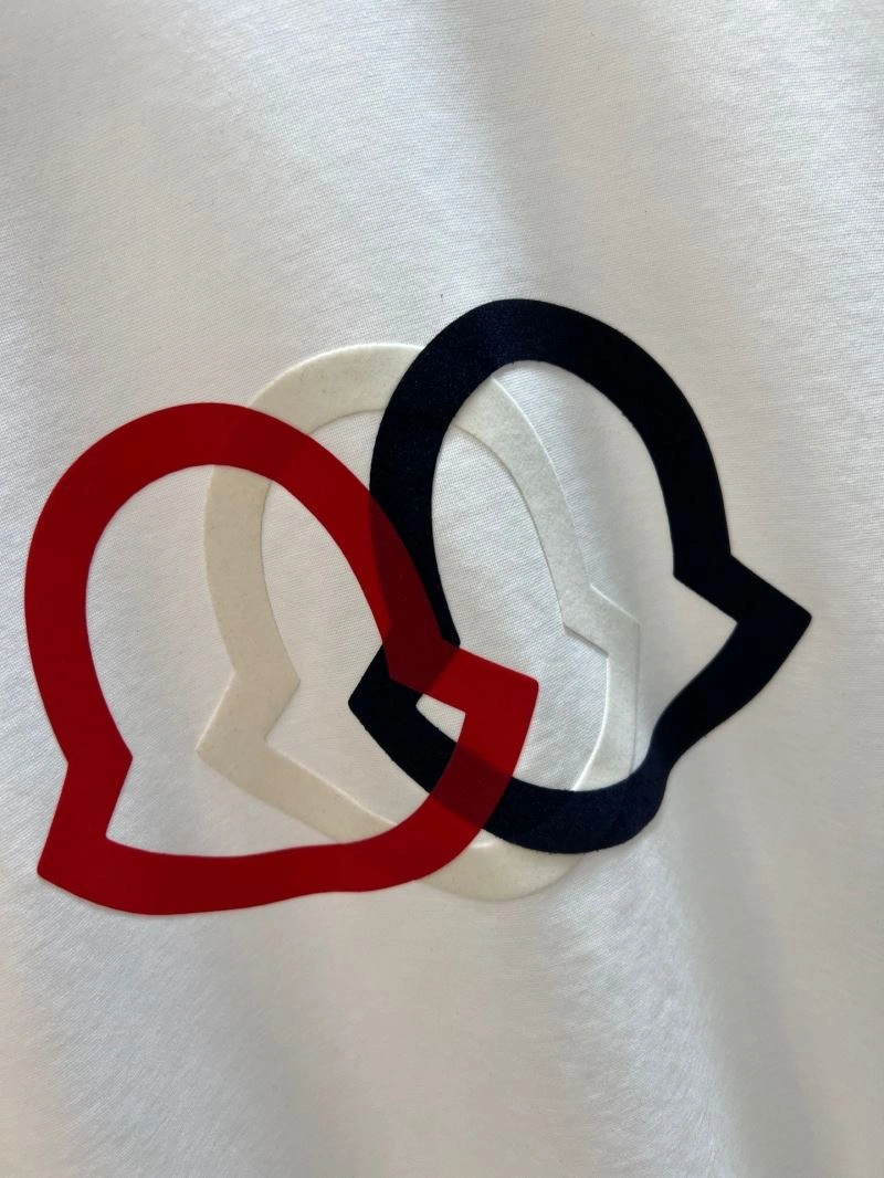 Moncler T-Shirts TimelessDesign 141425