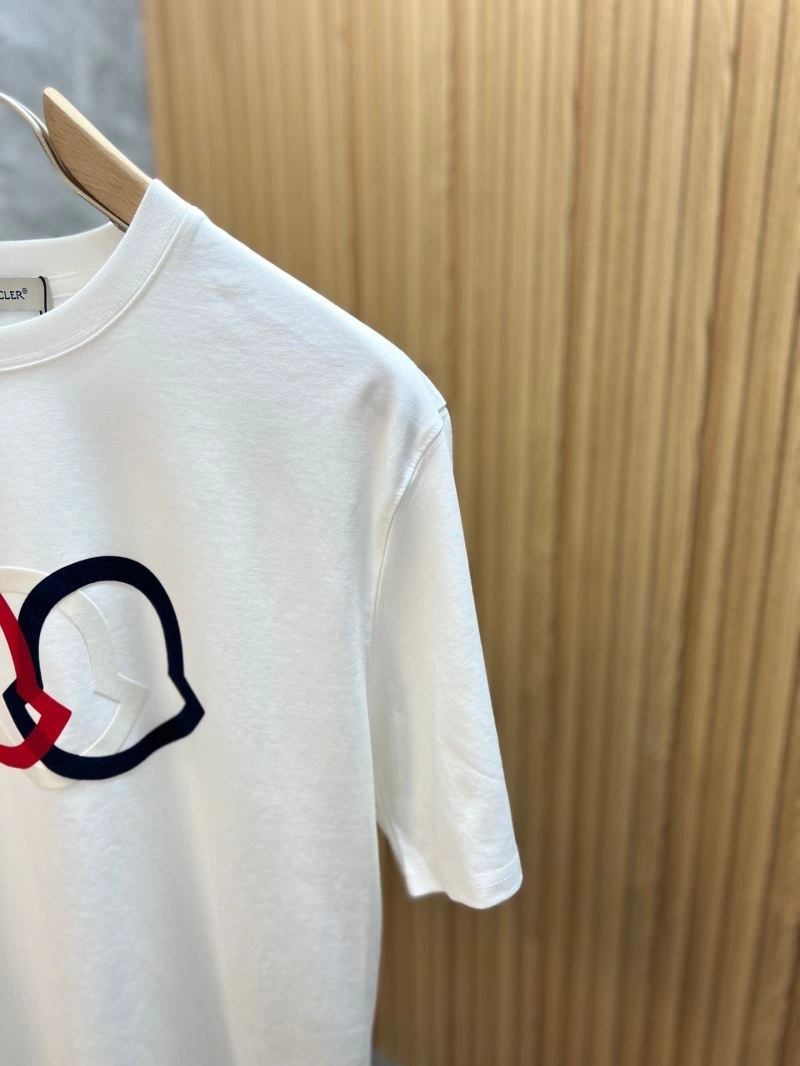 Moncler T-Shirts TimelessDesign 141425