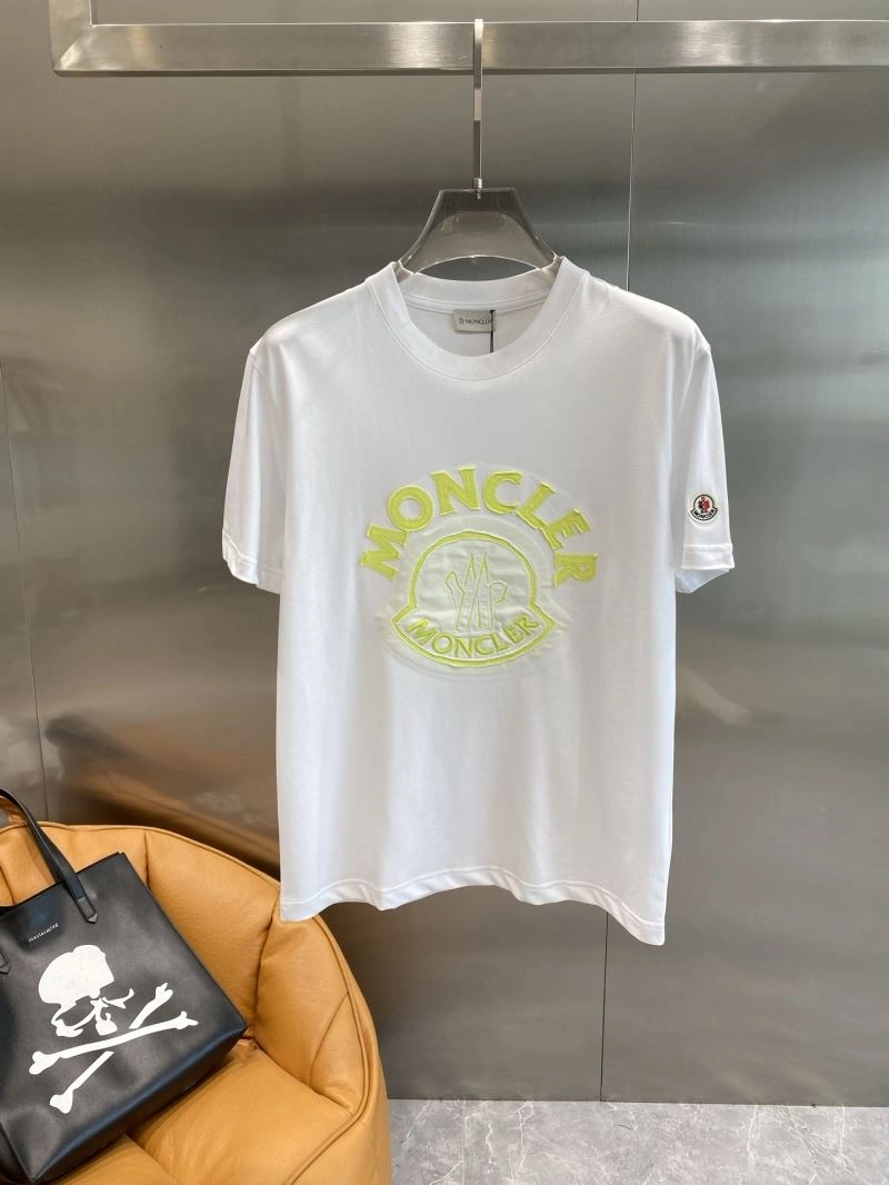 Modern Moncler T-Shirts 141424