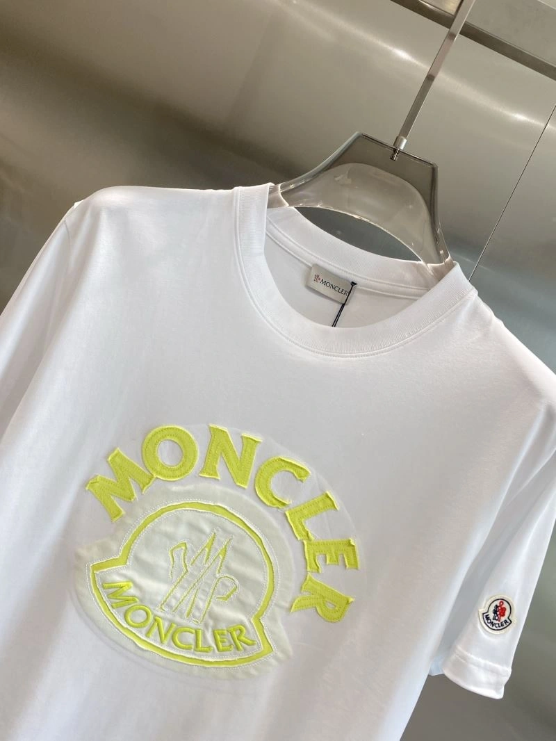 Modern Moncler T-Shirts 141424