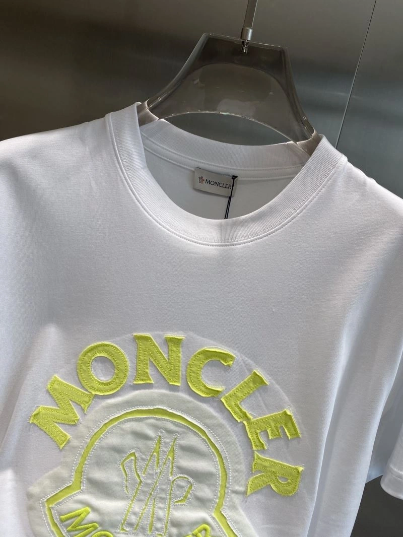 Modern Moncler T-Shirts 141424