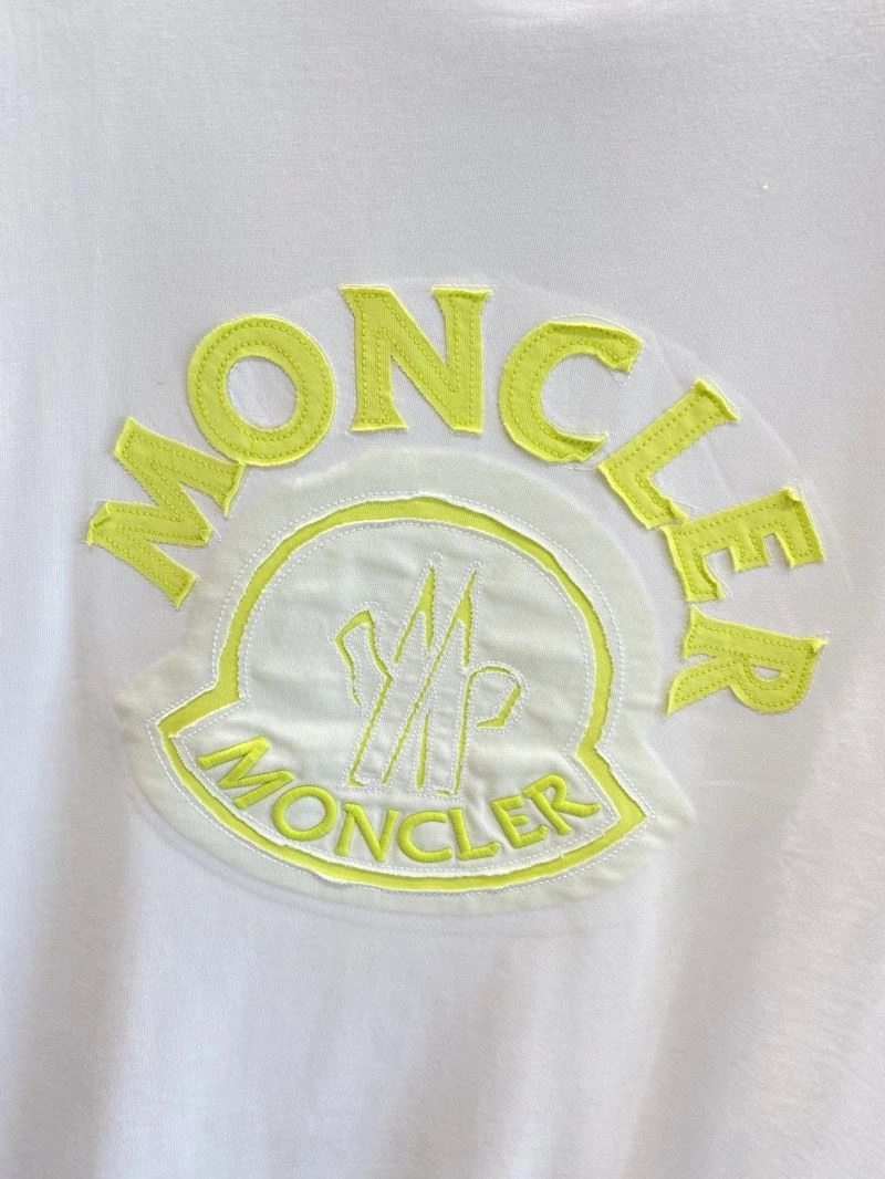 Modern Moncler T-Shirts 141424
