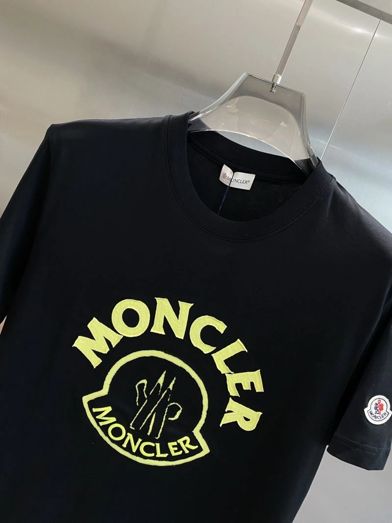 Trendy Moncler T-Shirts 141454