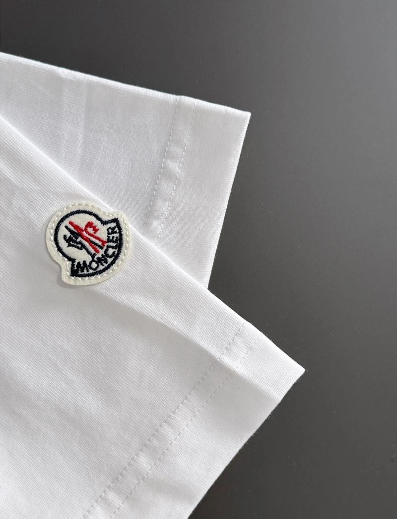 Moncler T-Shirts Contemporary 141421