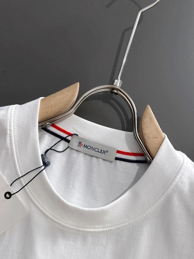 Moncler T-Shirts Contemporary 141421