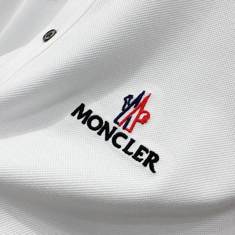 Premium Moncler T-Shirts 141419