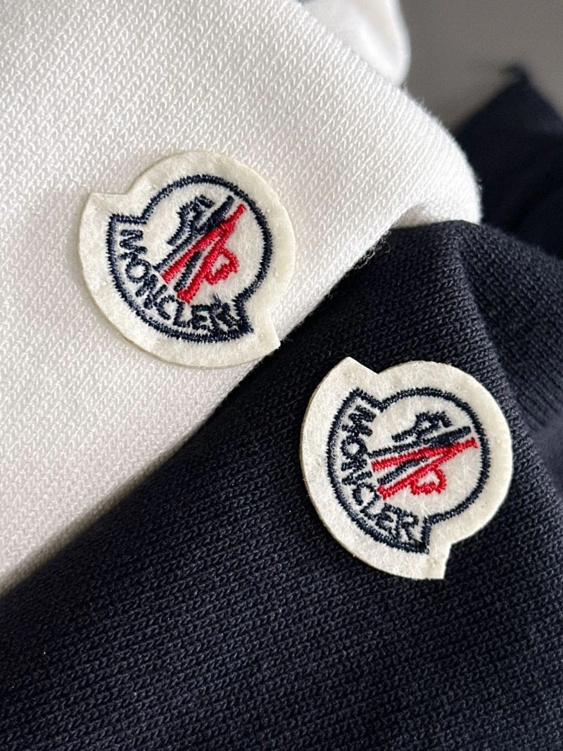 Moncler T-Shirts Refined 141408
